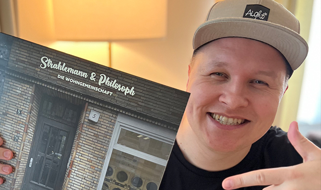 MC Strahlemann packt die Vinyl Die Wohngemeinschaft aus